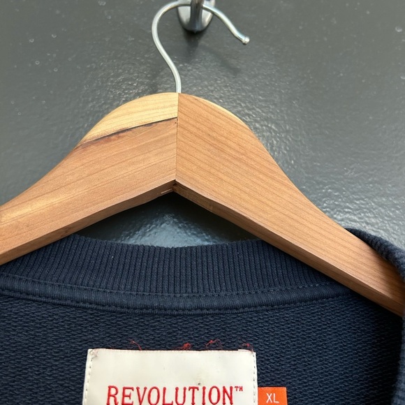 Revolution XL GUC some fading/stains Blue Crewneck Sweater Classic Knit Design - Picture 7 of 16
